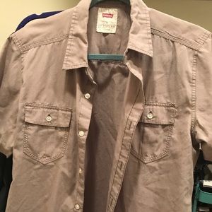Levi’s Short Sleeve Button Down Casual Shirt